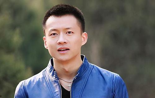 演员曹纯,光影交织，演绎人生百态